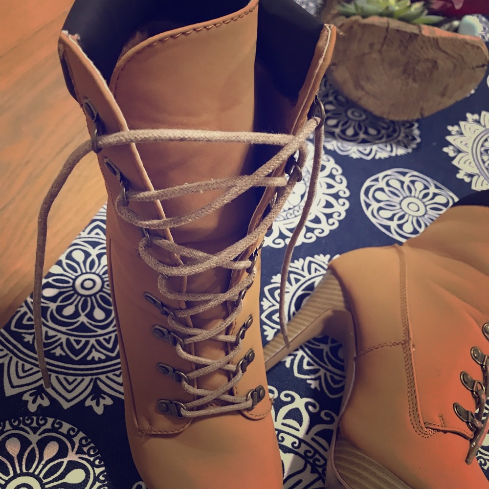 Women boots